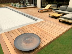 Terrasse en bois exotique près de Gruson